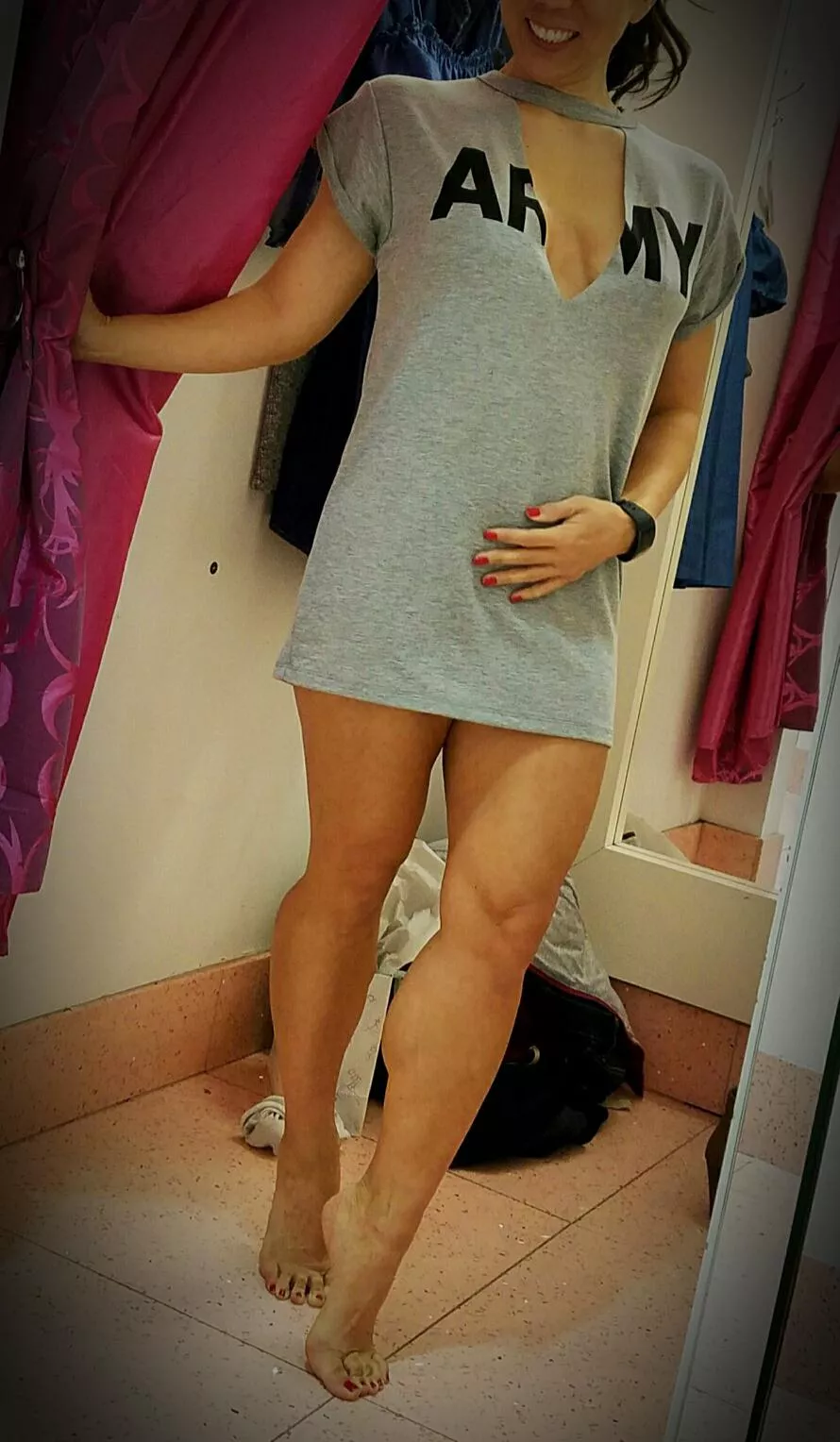 legs and toes..-sa (@sweetkoreanspice)