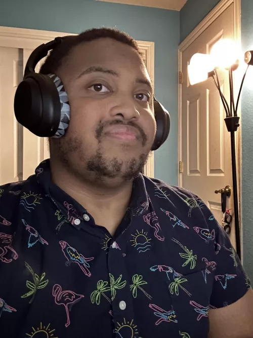 Started playing GTAV’s single player after literal years, still quite fun! And happy evening!