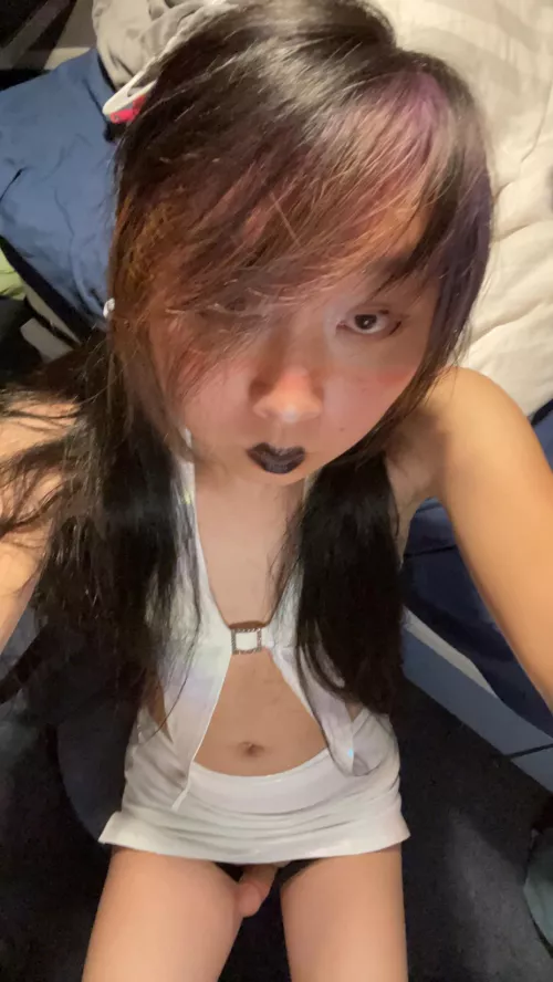 U get a peak up my skirt on a date wyd?