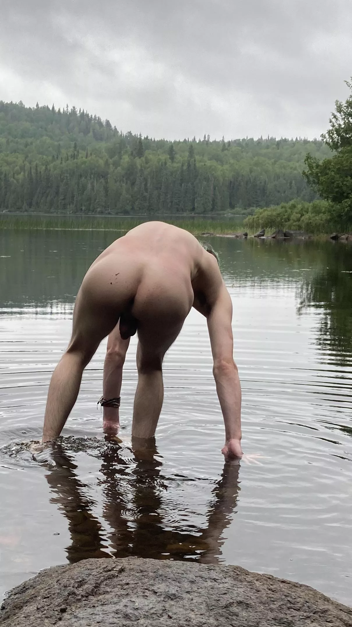 Friend and I decided to go for a morning skinny dip and it’s pretty chilly 🥶