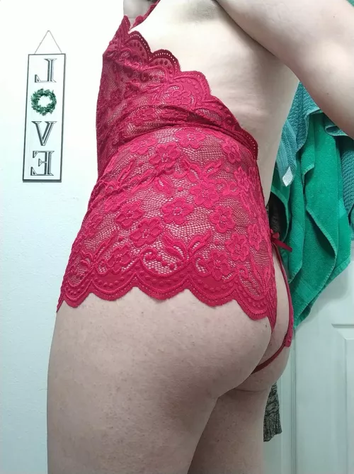 I love love love lace lingerie!