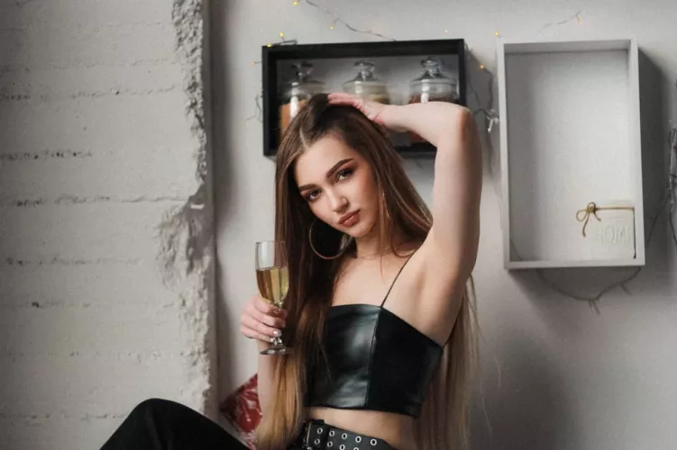 i think leather makes me sexy