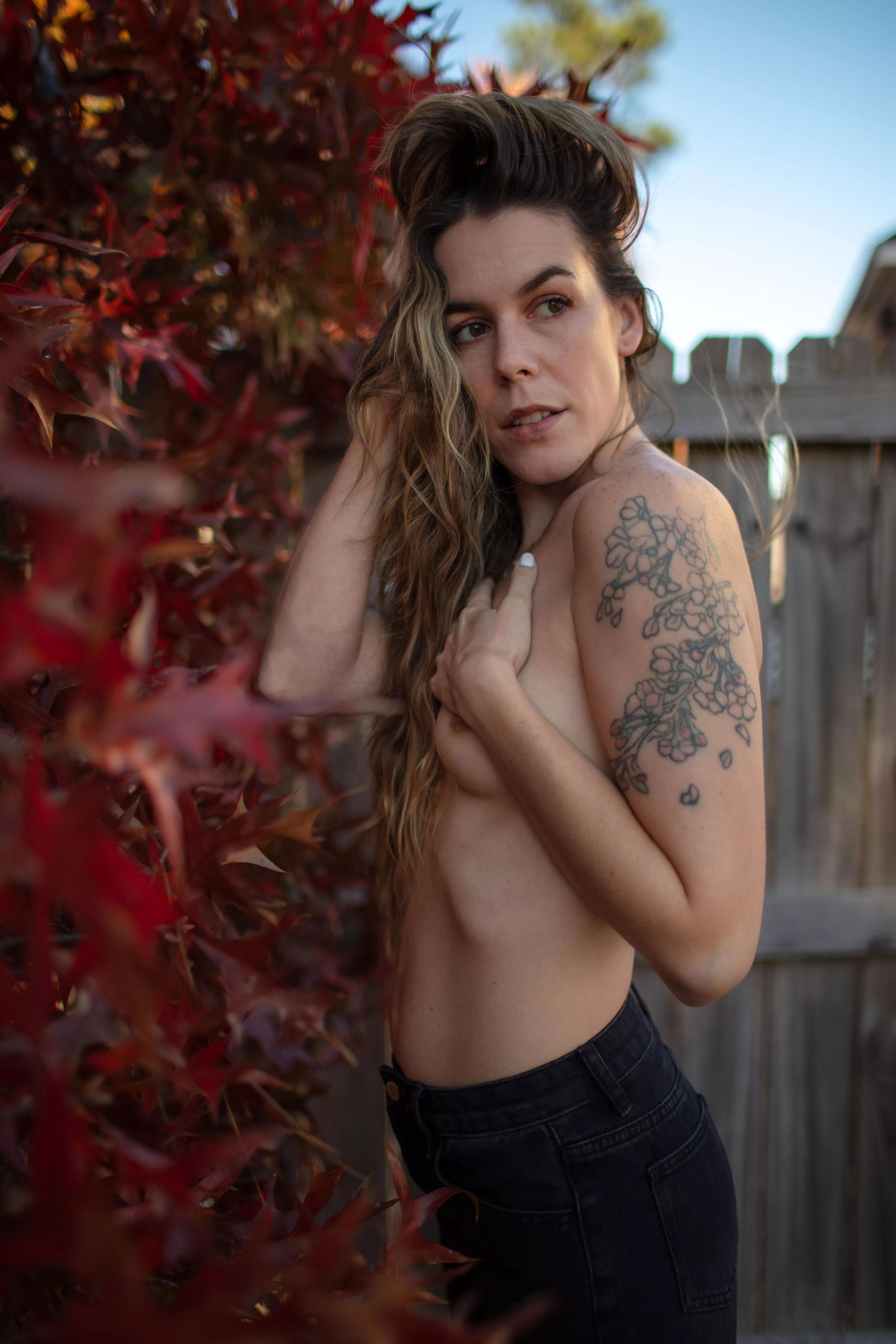 My wife in only jeans 😮‍💨