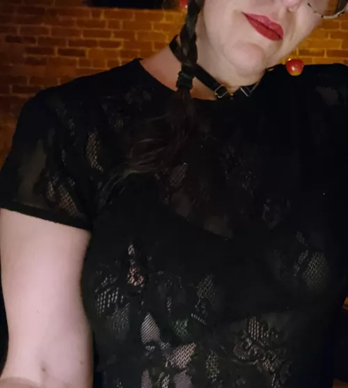 Out at a bar w a new bra