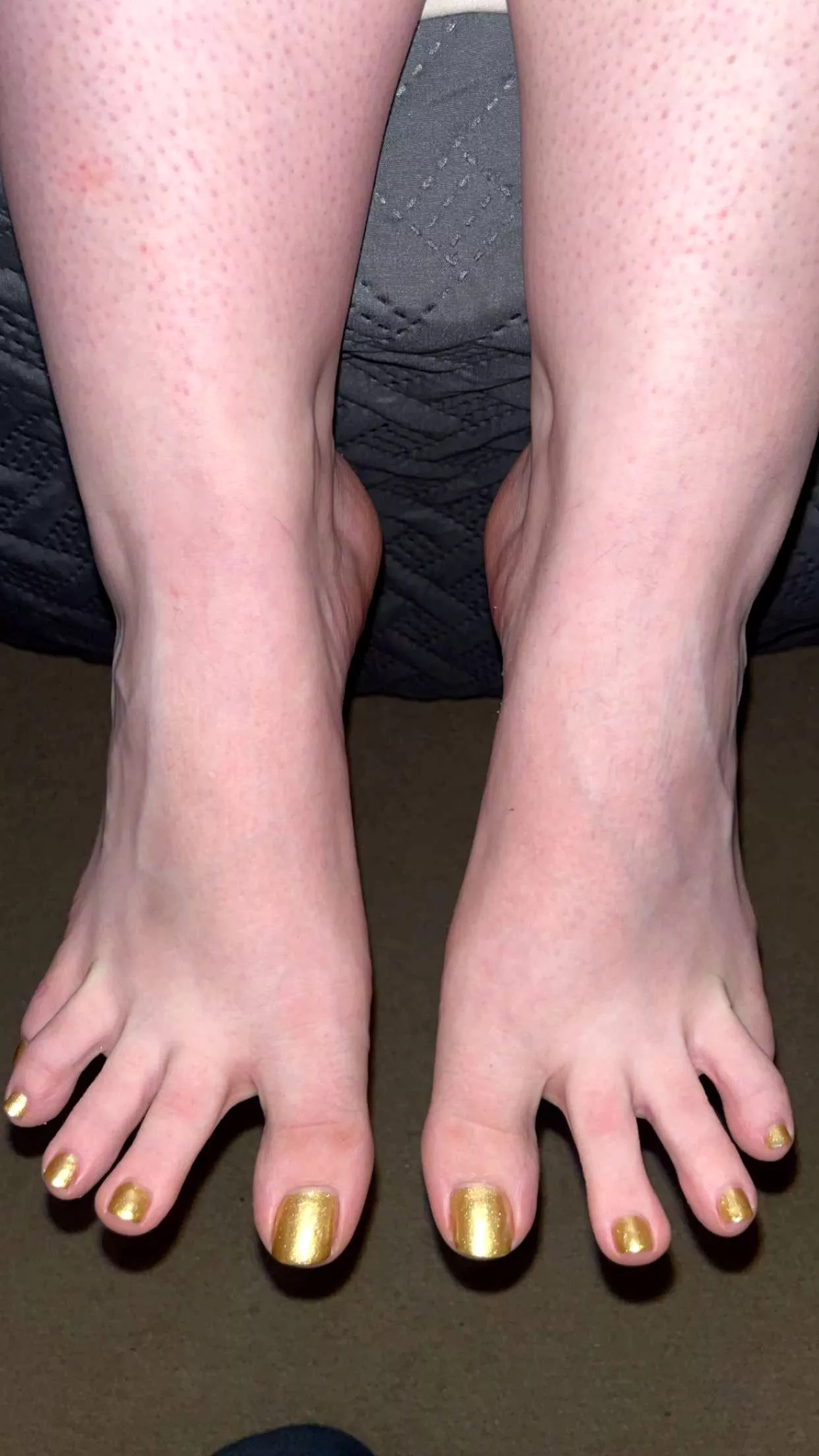 The reach of these long toes is always fun to find out😏🤤