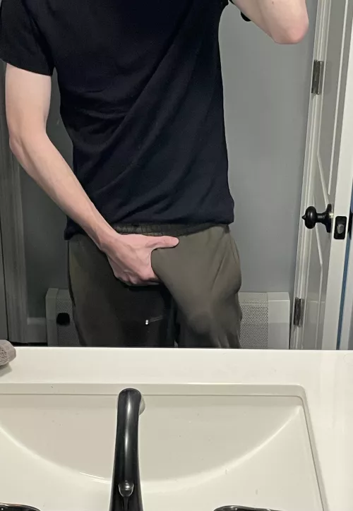 Are green sweatpants the new grey?