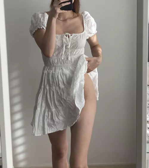 Do I need to wear panties to wear this dress out?