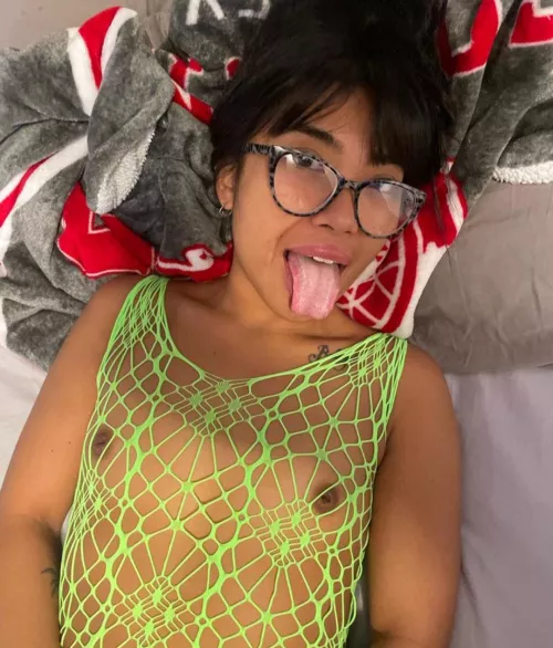 i need a massive creampie in my pimay little cunt baby...