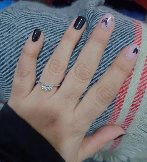 I want to pinch a good cock!...😈😈😈🔥🔥🔥💋