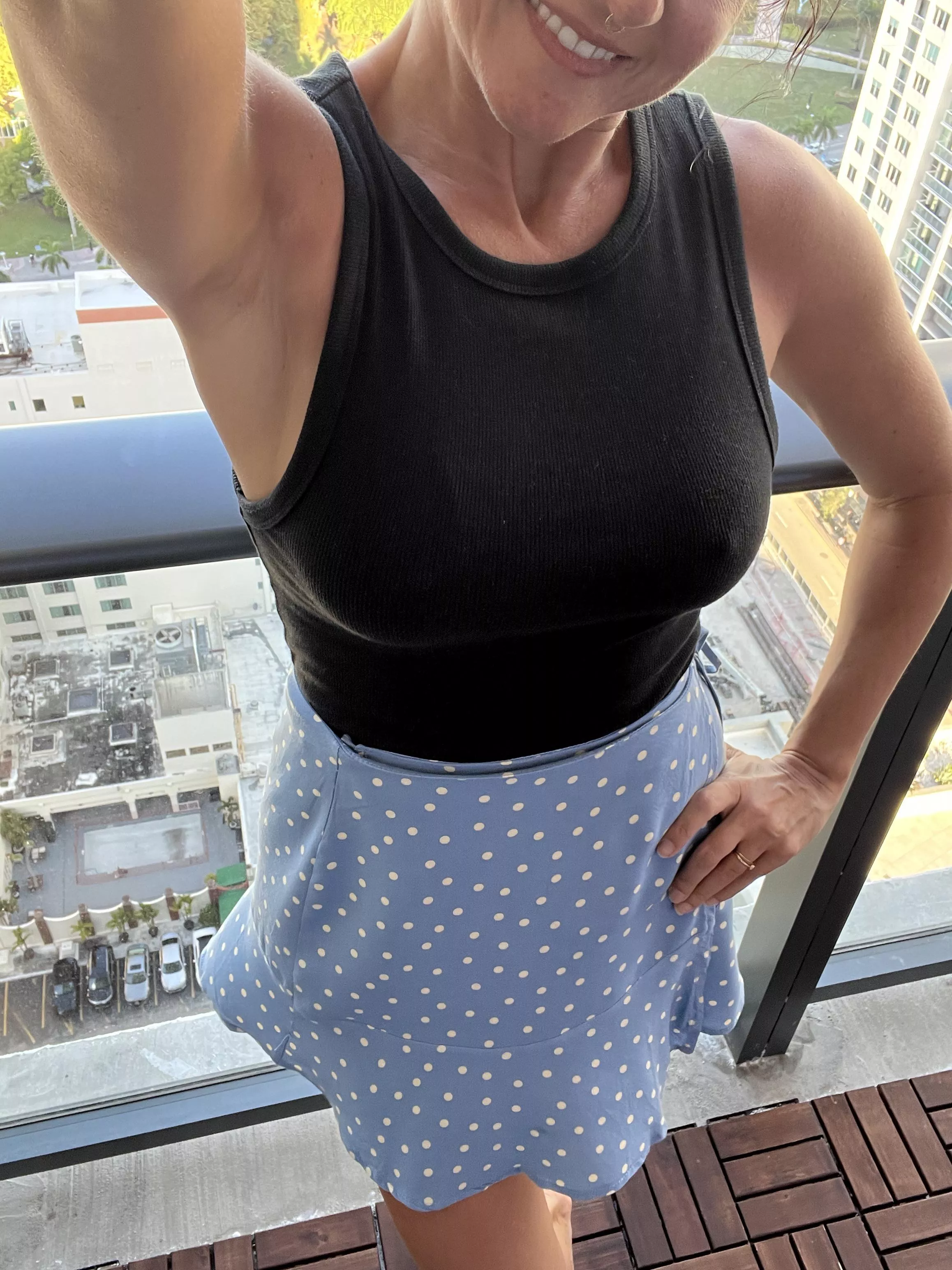 Married, but I love to watch your eyes undress me... (f45)