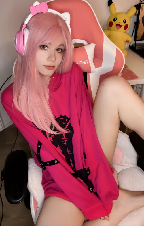 Play Pokemon with me.