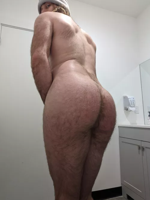 Would you fuck me in the cafe bathroom?