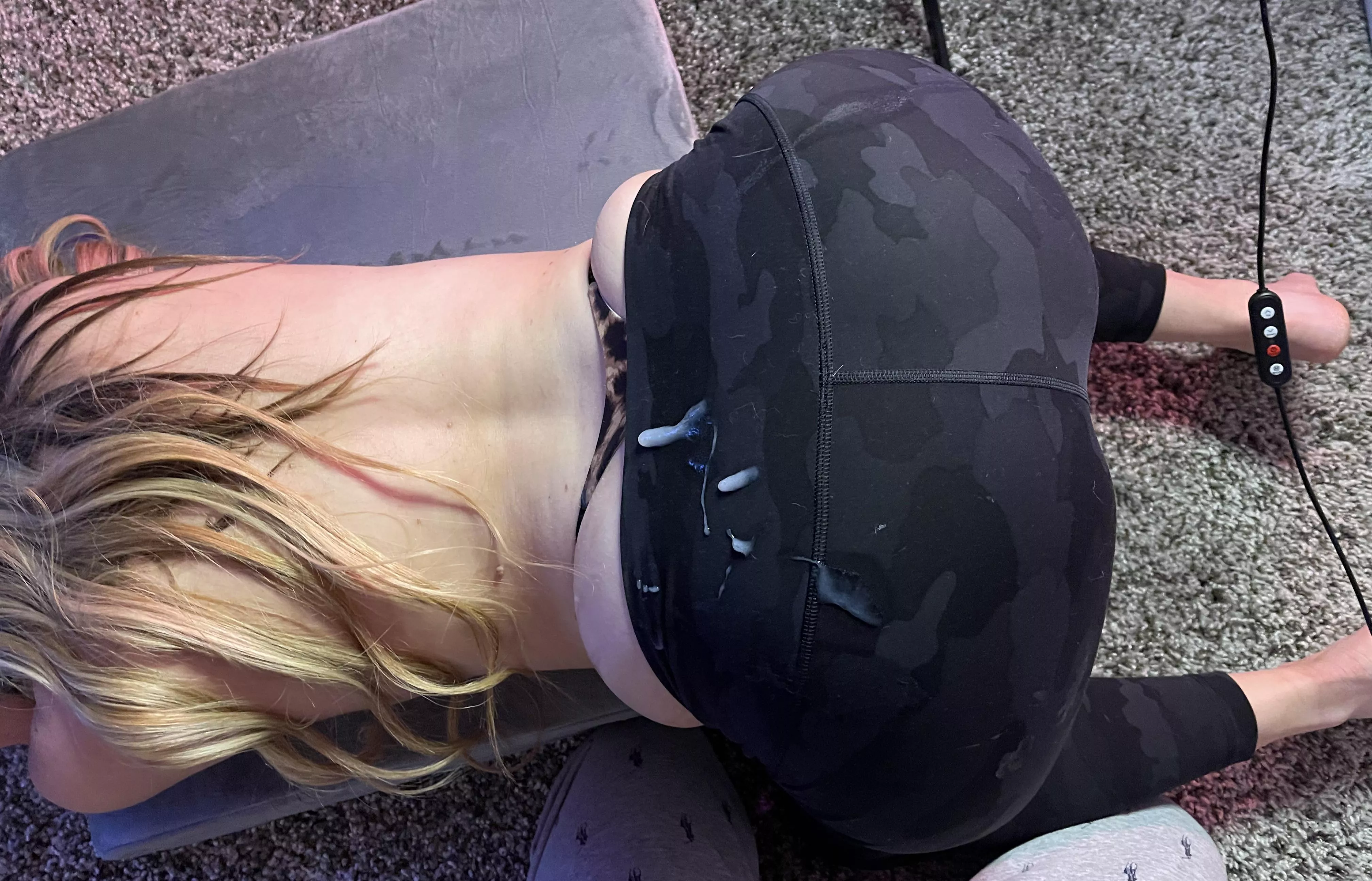 Cum on my camo leggings