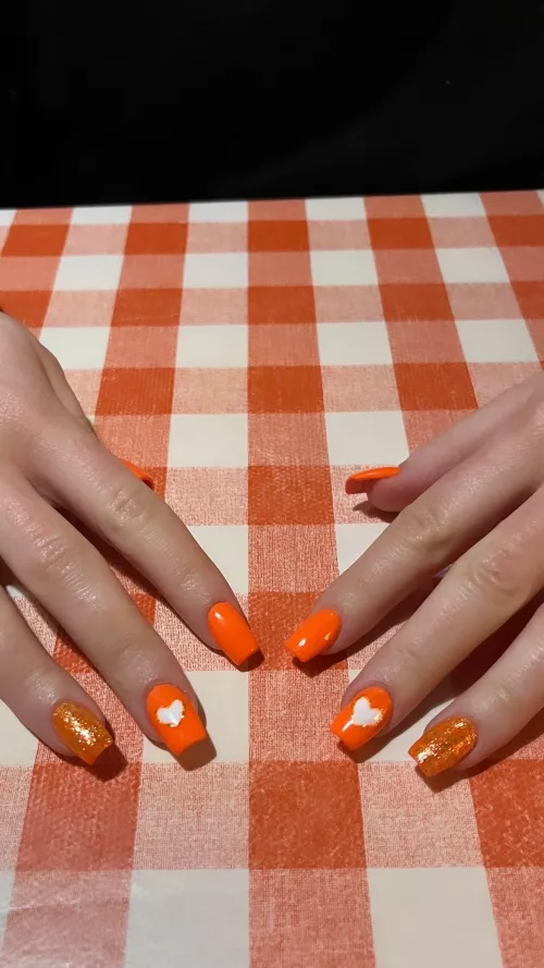 My new nails 🧡🍑