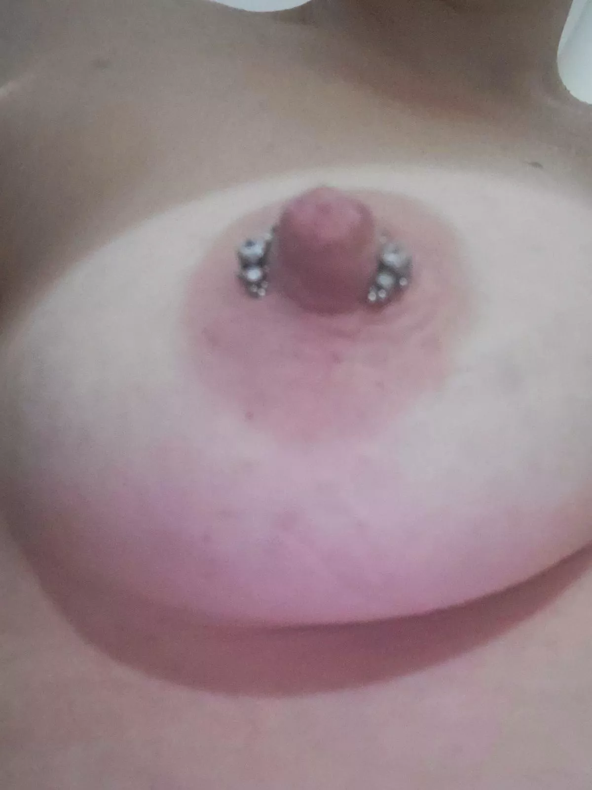 Saturday night nipple 😘