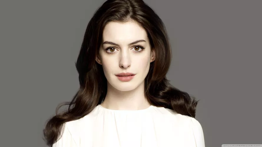 Anne Hathaway