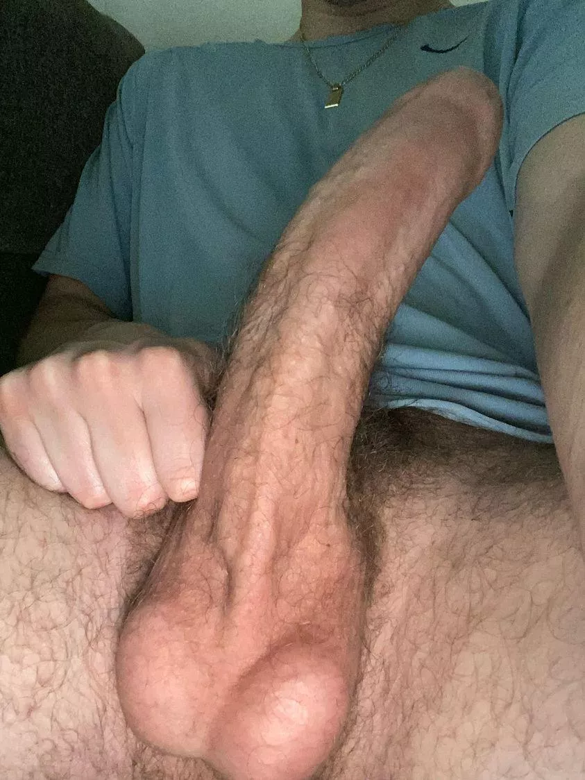 guess my size i dm u more pics :)