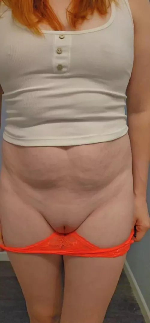 Milf mound ready to be serviced.