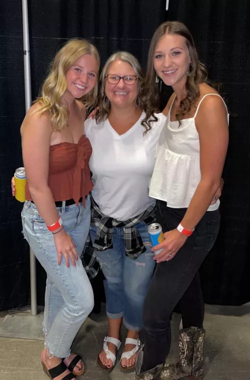 Mom and Daughters