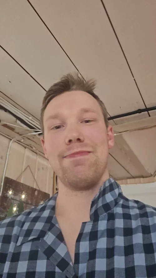 Anyone wanna play palworld together?