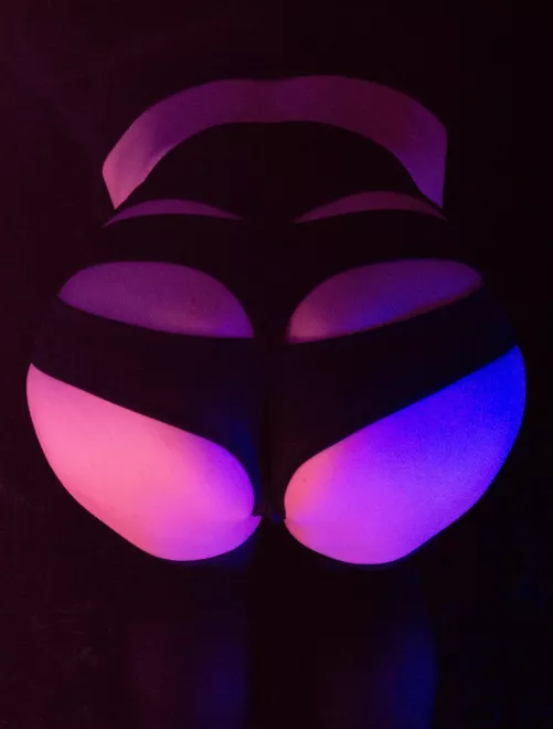 How's the view back there? 🍑