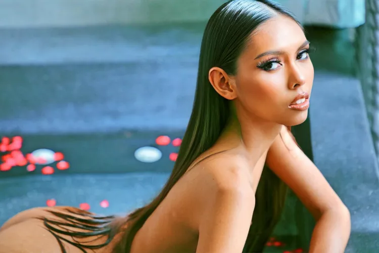 Small but loves big cock