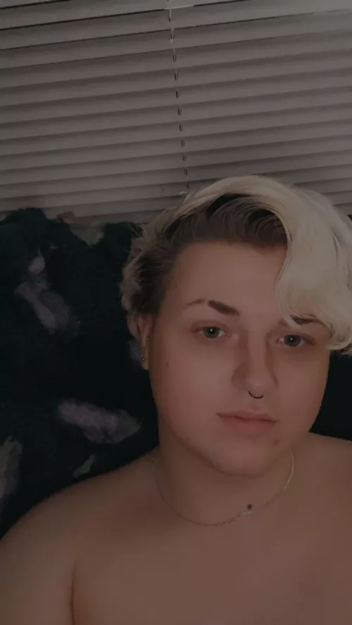 20 M UK - Looking for a sims 4 FaceTime buddy 😂 how’s everyone doing today?