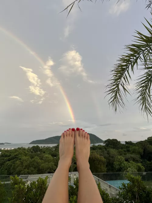 First date idea: No talking, my feet in your mouth