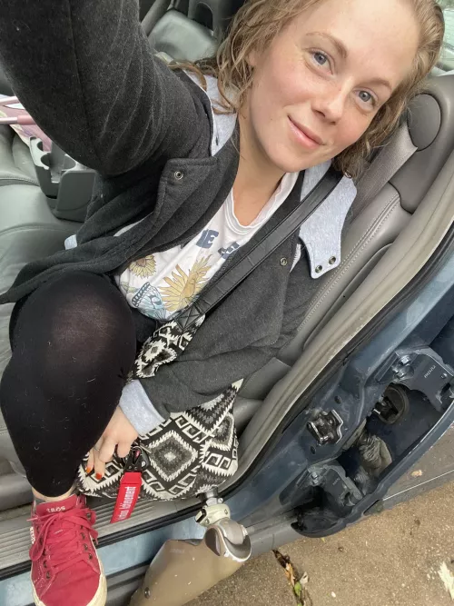 I hope you like one legged hotties [F]