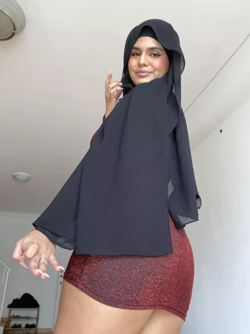 If you didn't know us arab girls are whores 🙈