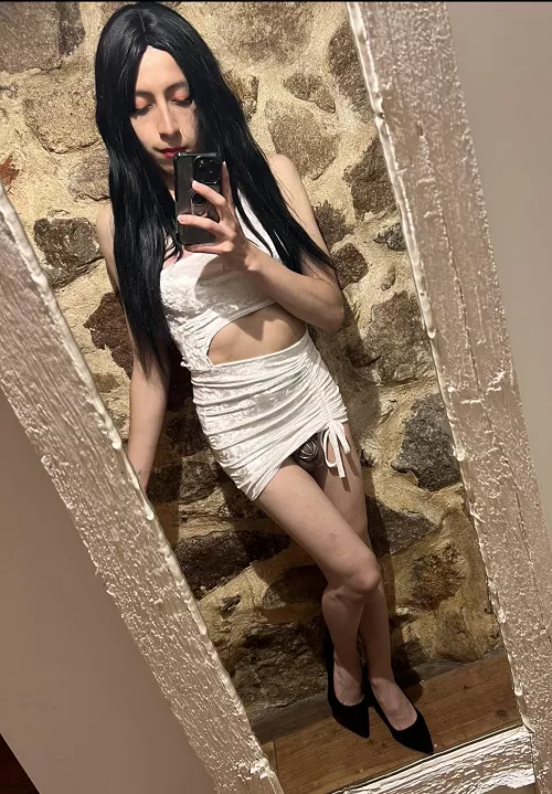 I’m ready again for a dress and cage part