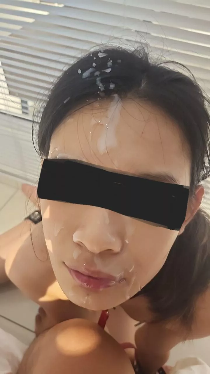 Nothing better then feeling his cum on my face