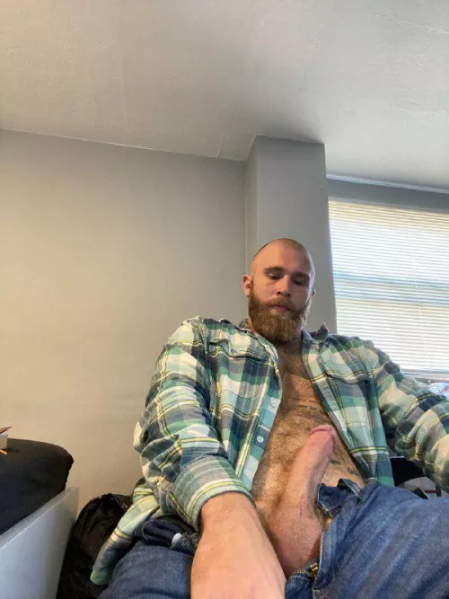 Should we paint each other’s beards 🍆💦?