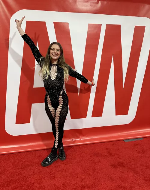 Can I wear this outfit on our date ;)