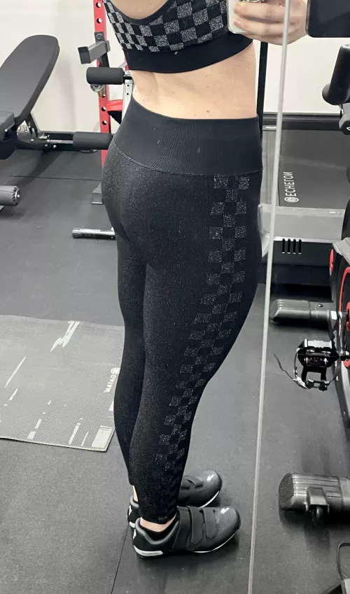 (F) Booty gains from my bike 🍑