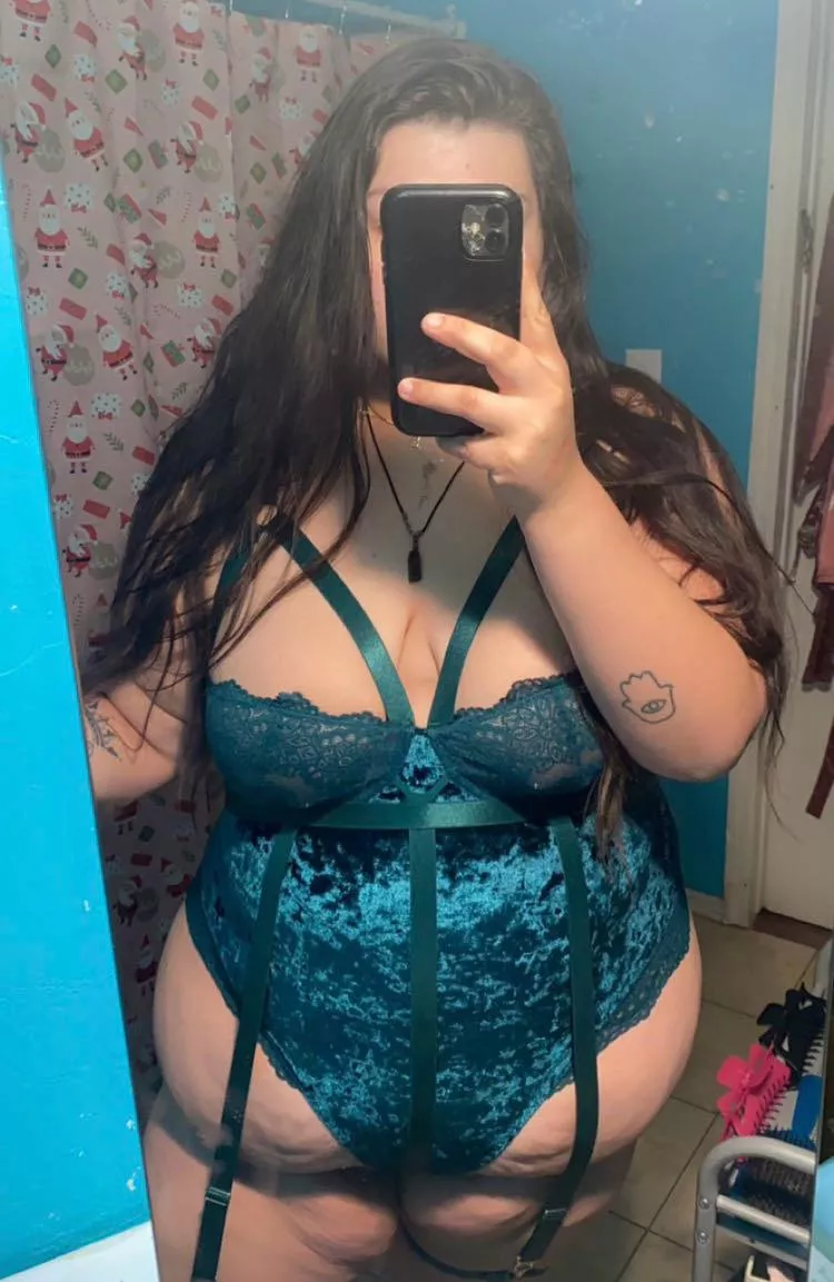 fat girl blessin 🫶🏻