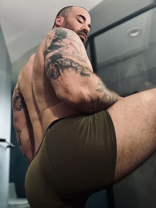 Getting ready for the gym😜