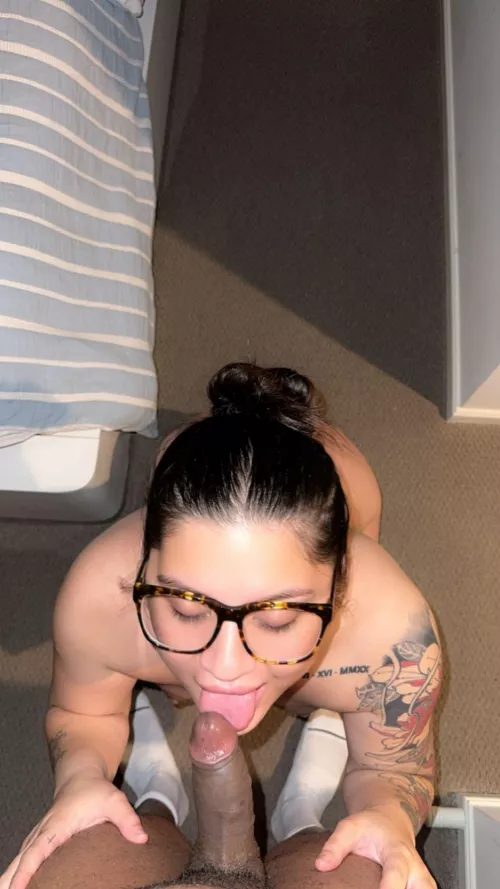 I love sucking on bbc 😋