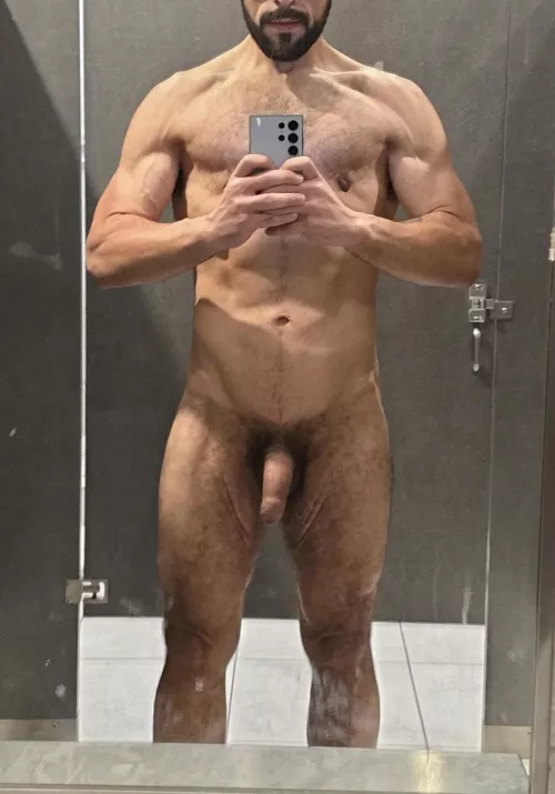 I was feeling myself at the gym this morning. 🌞