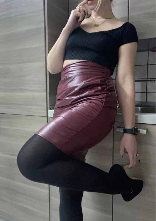 My leather skirt… pencil