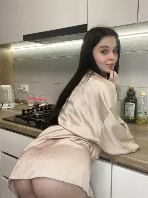 Take a look at my cute tiny body