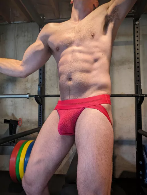 This one goes out to the guy at the gym who volunteered how much he loves my socials