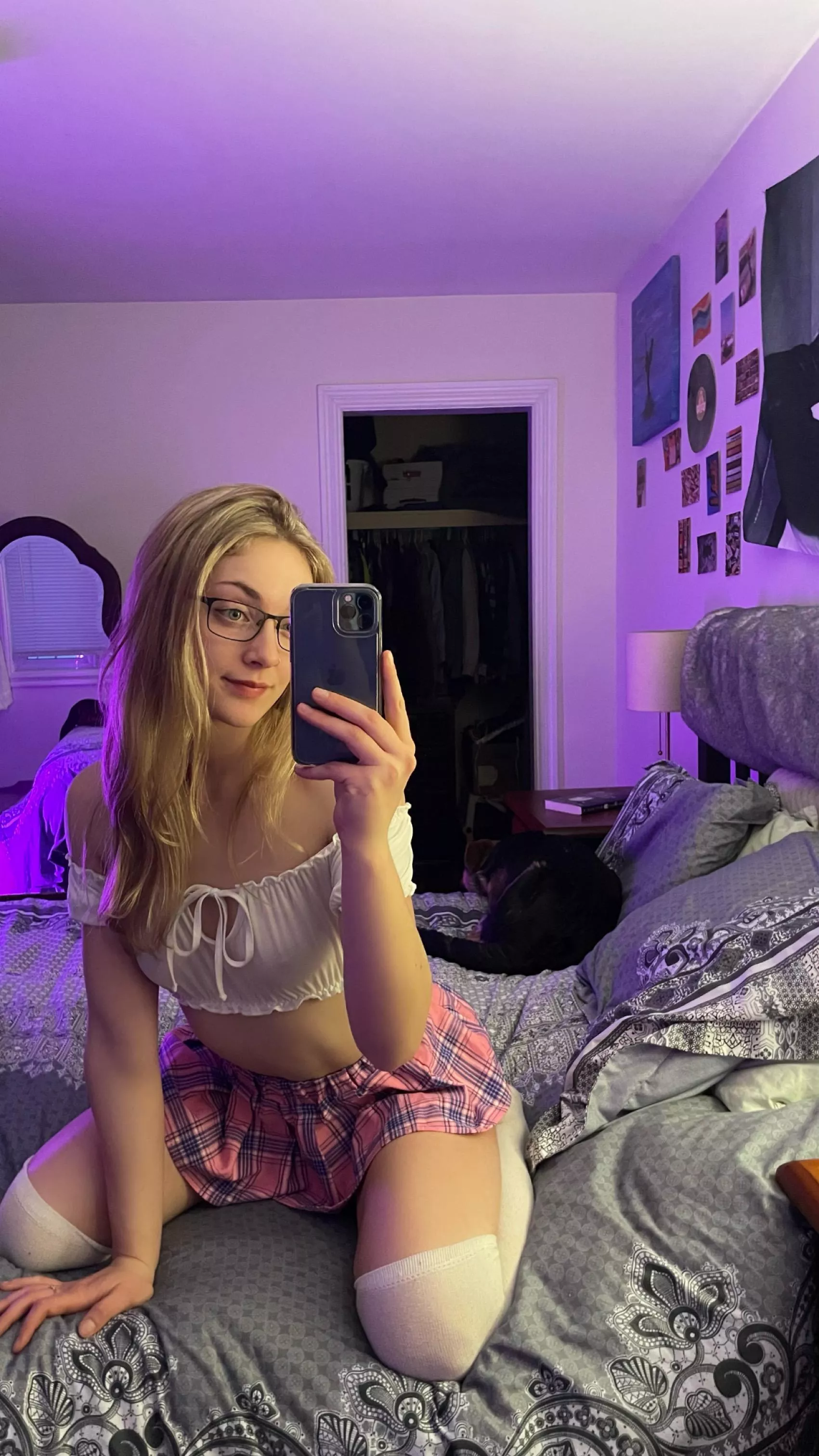 Try to take off my glasses and you'll gonna beg me to let you cum