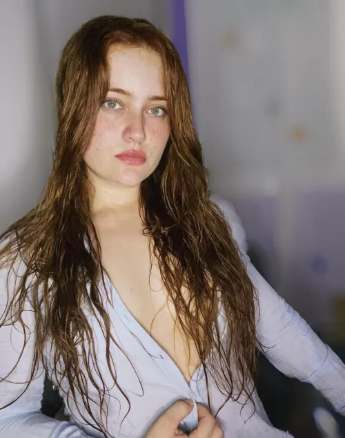 [IRTR] do you like me without makeup and without bra?