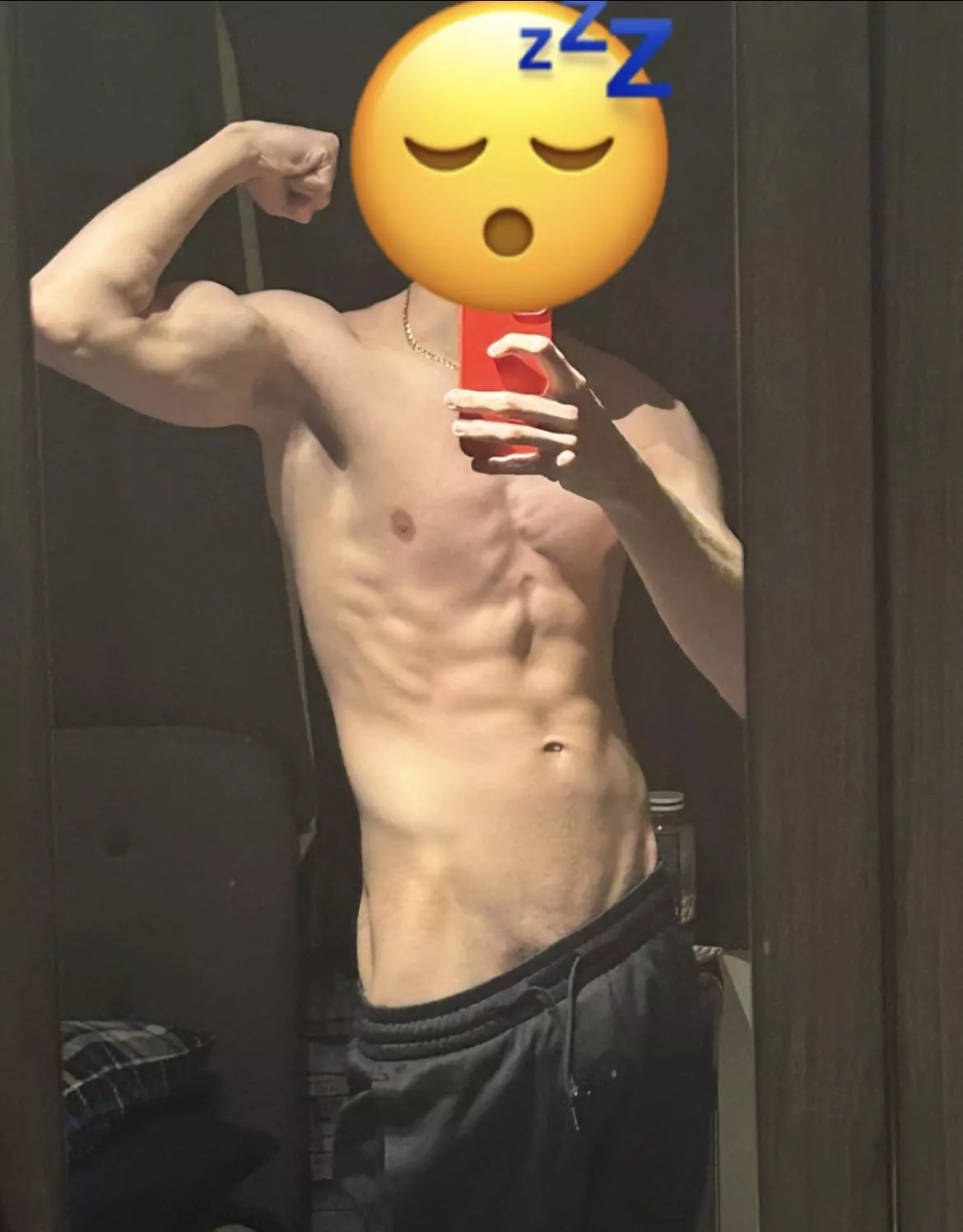 Lick or sniff first?