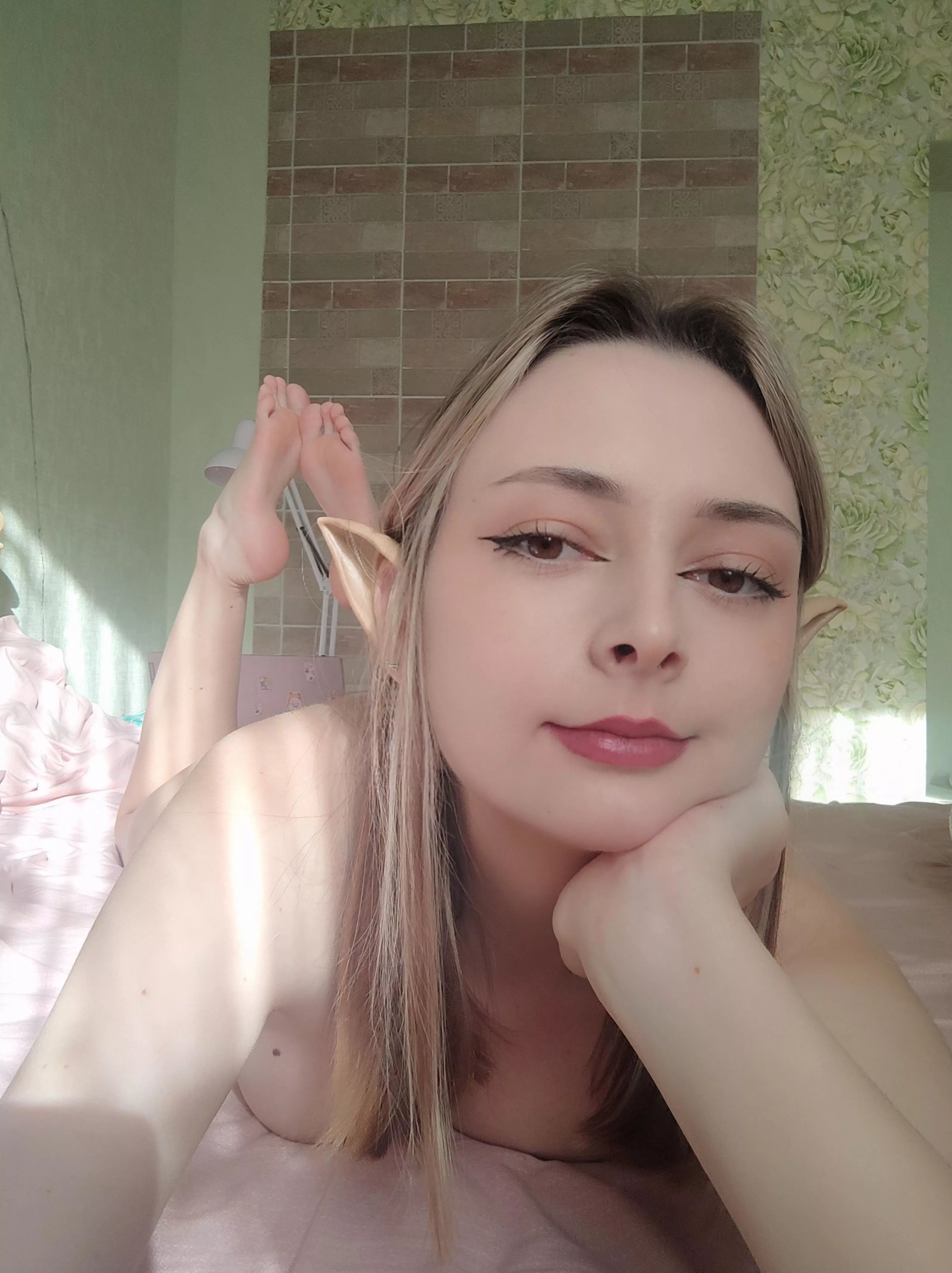 Bet u would like seeing such a good morning selfie