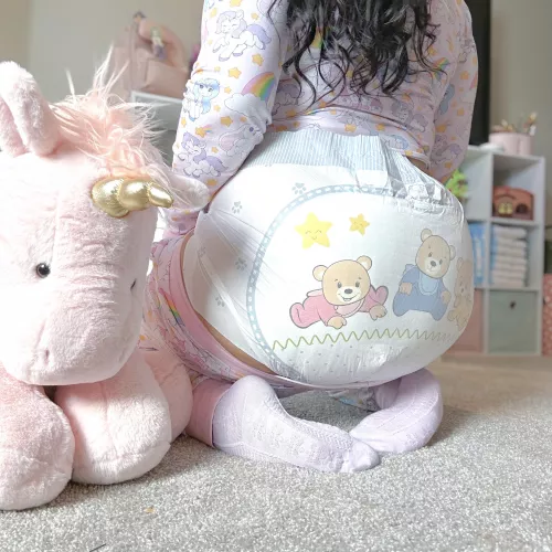 Diaper check? 💖