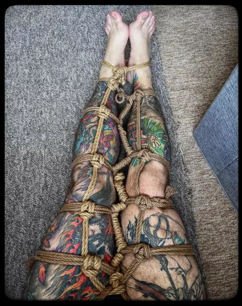 Practicing my Hojo cuffs game here 🪢