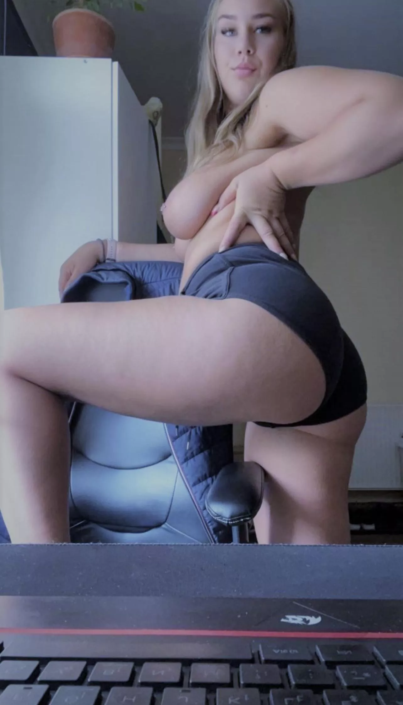 Spank me then pound me roughly tonight