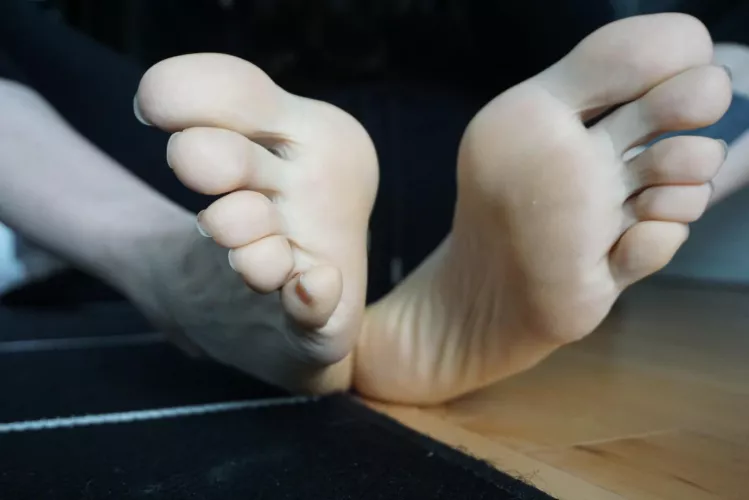 suck my toes